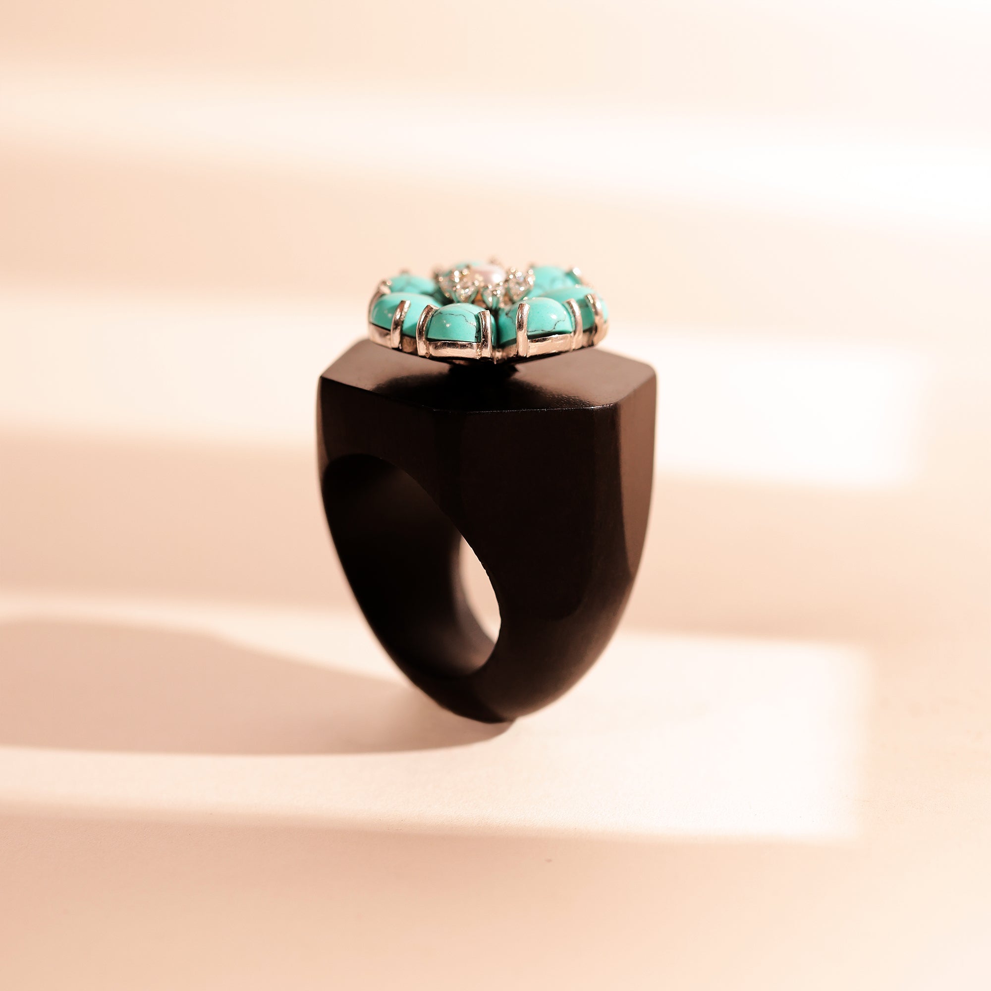 WOODEN TURQUOISE FLOWER RING