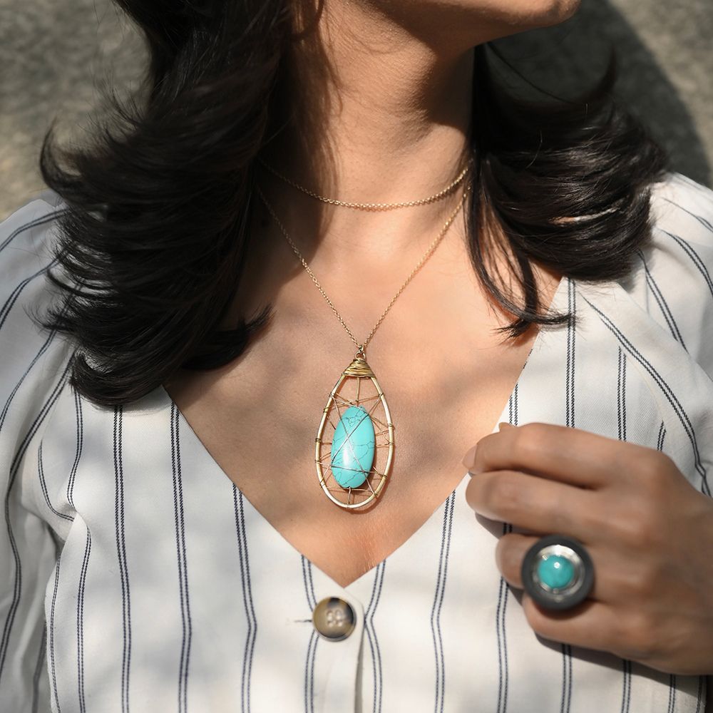 TURQUOISE WIRE PENDANT NECKLACE