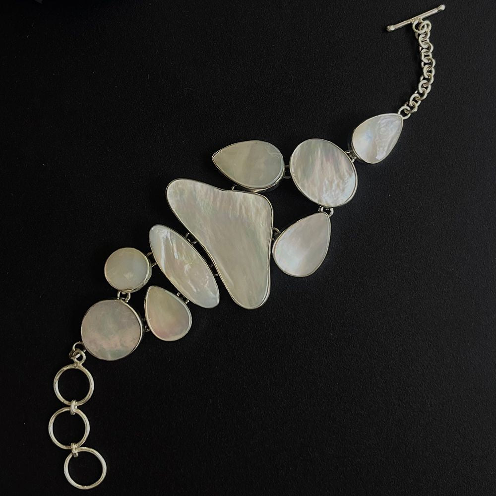 MOTHER OF PEARL BRACELET