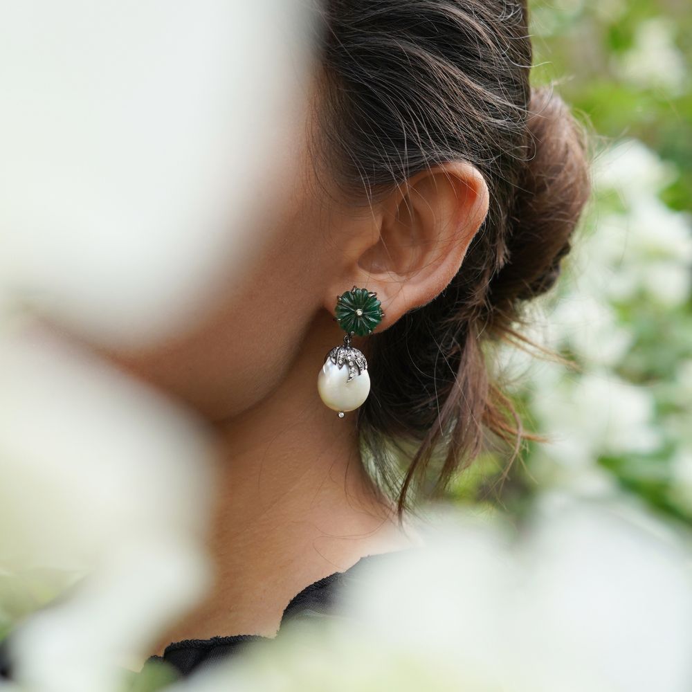 FLOWER AND PEARL DROP EARRING