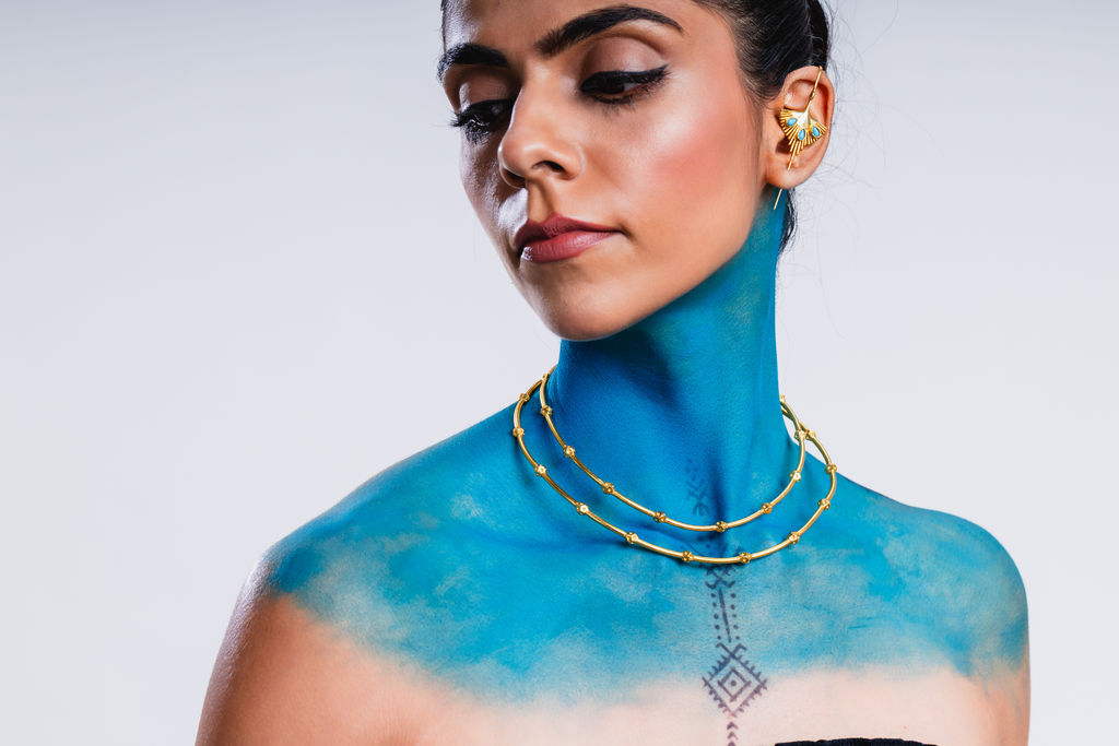 KOI GEOMETRIC CHOKER