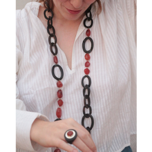 WOODEN LINKS CARNELIAN NECKLACE