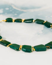 QUINTESSENTIAL GREEN NECKLACE