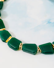 QUINTESSENTIAL GREEN NECKLACE